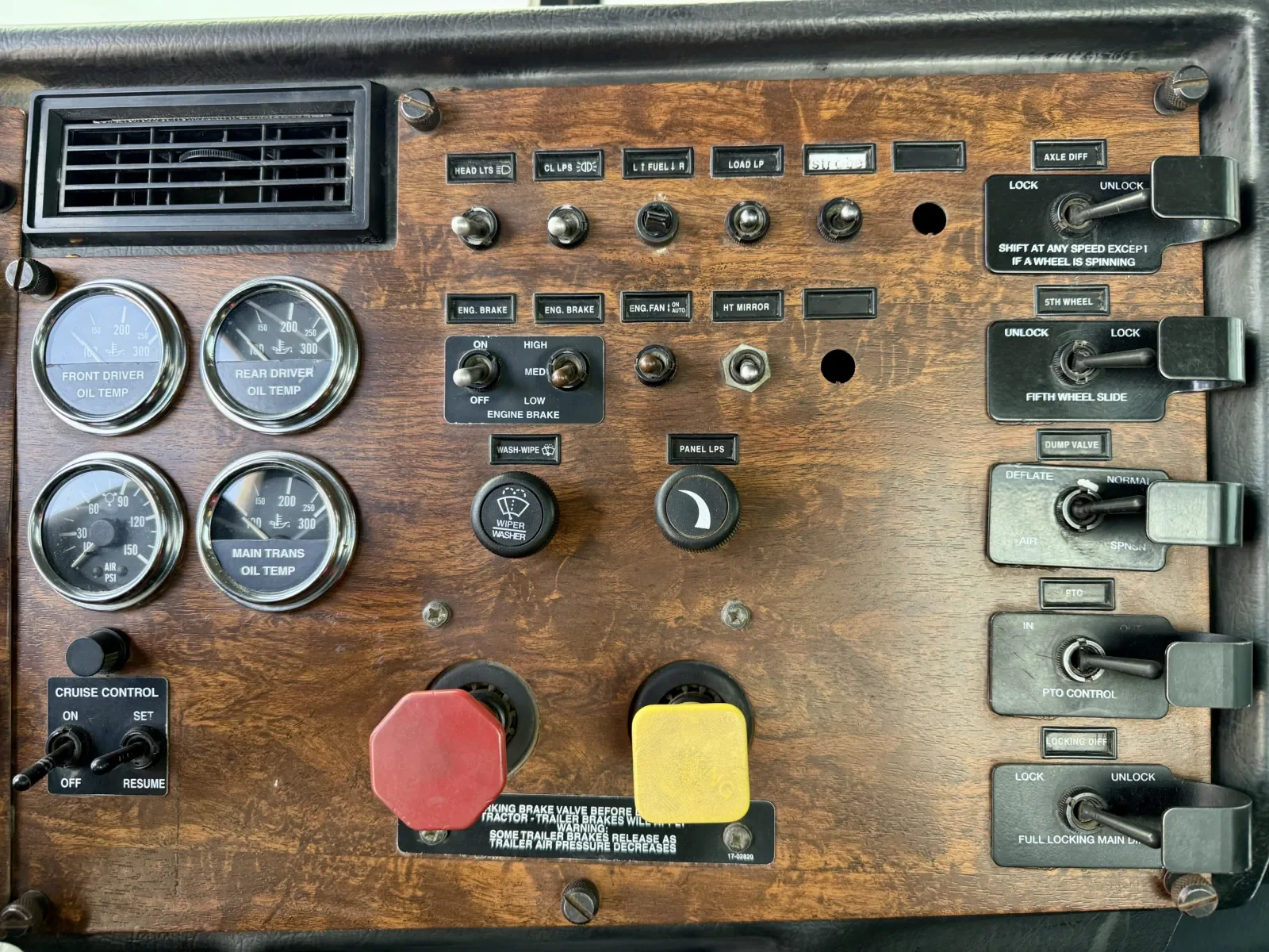 2000 Peterbilt in New Lenox, IL — photo 18