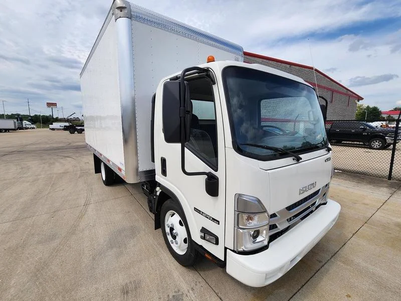 2022 Isuzu NPR in Columbus, OH — photo 16