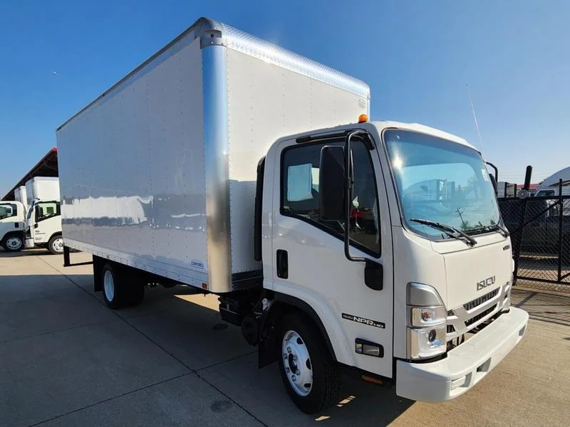 2022 Isuzu NPR in Columbus, OH — photo 18