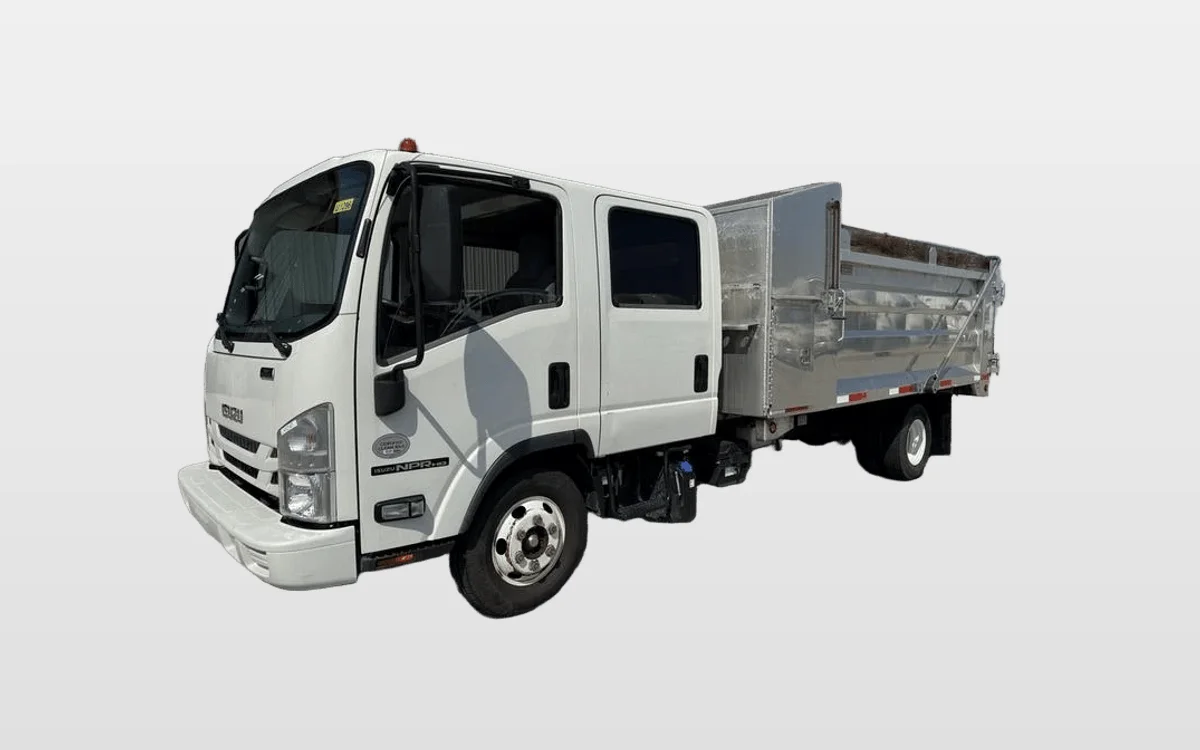2022 Isuzu NPR - image 1