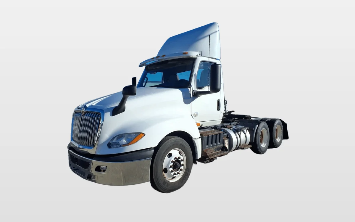 2019 International - image 1