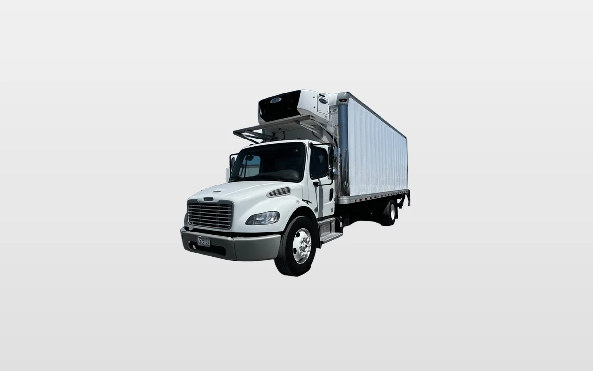 2018 Freightliner M2 106 - image 1