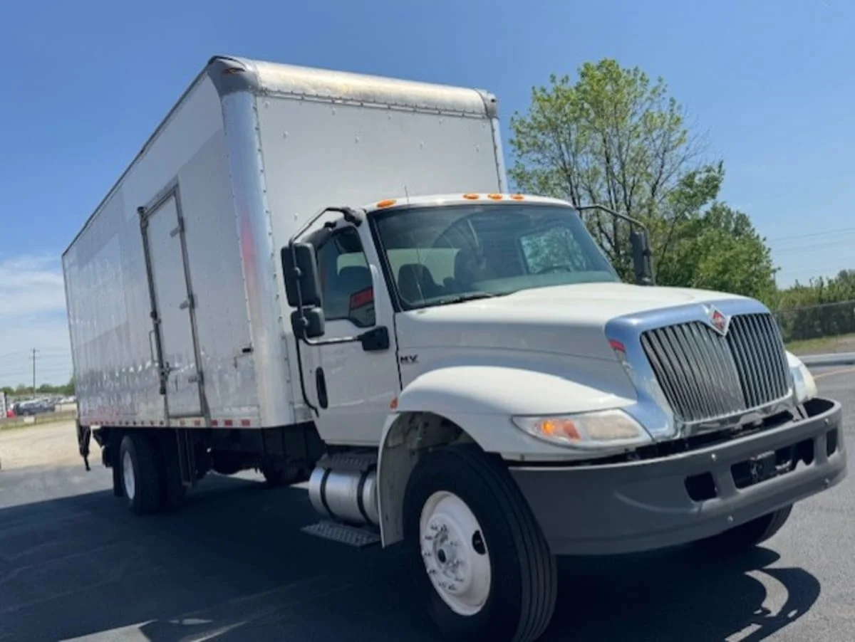 2020 International MV in Clarksville, IN — photo 3