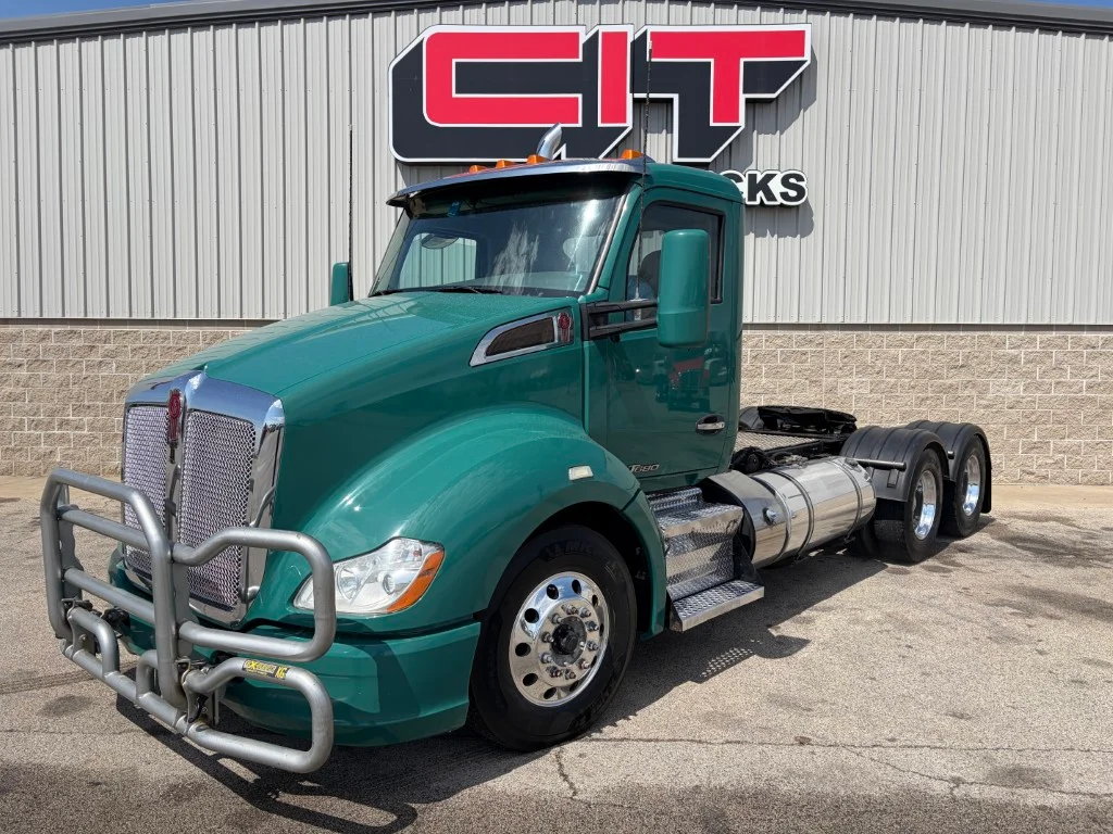 2018 Kenworth T680 in Morton, IL