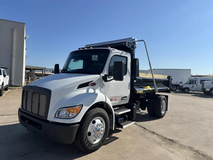 2025 Peterbilt 536 in Sealy, TX — photo 2