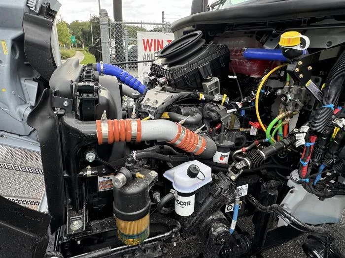 2025 Peterbilt 536 - image 10