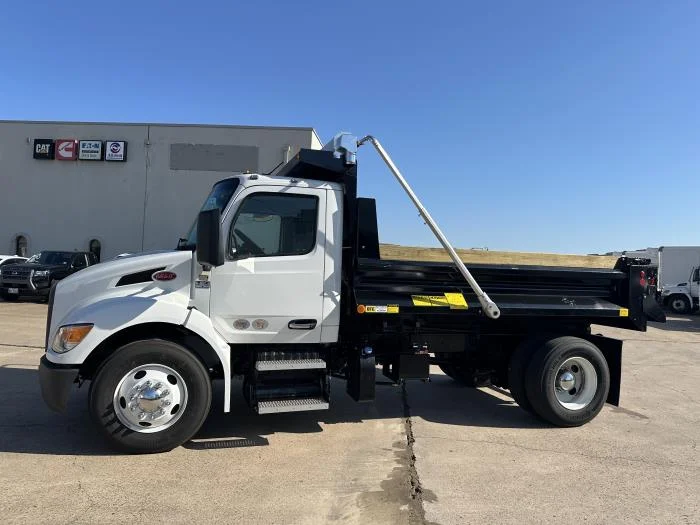 2025 Peterbilt 536 in Sealy, TX — photo 4