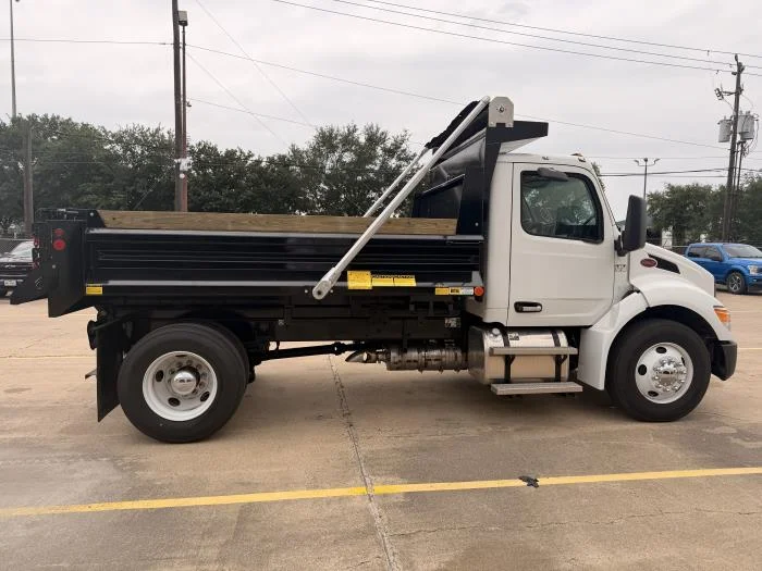 2025 Peterbilt 536 in Sealy, TX — photo 9