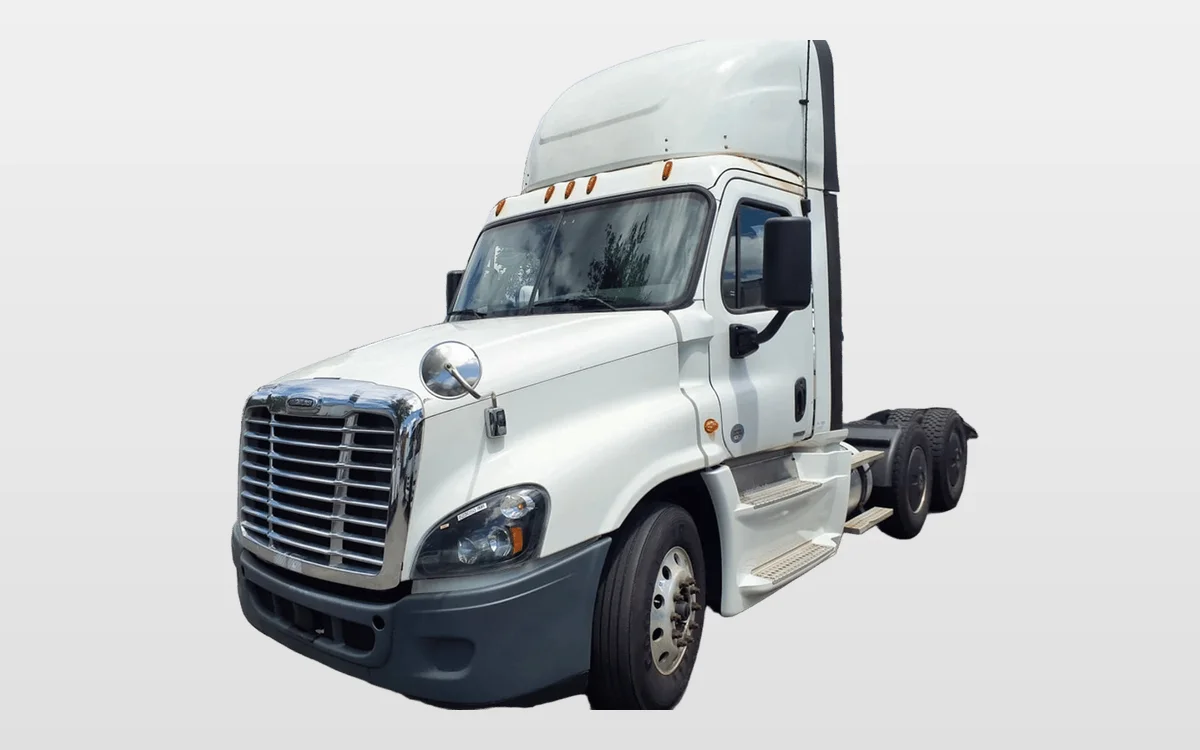 2019 Freightliner - image 1