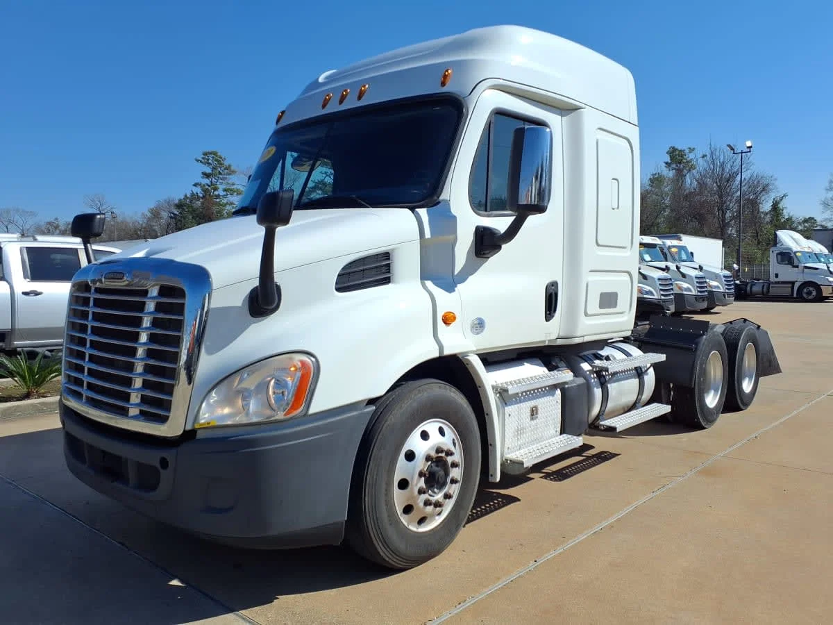 2020 Freightliner Cascadia in Houston, TX