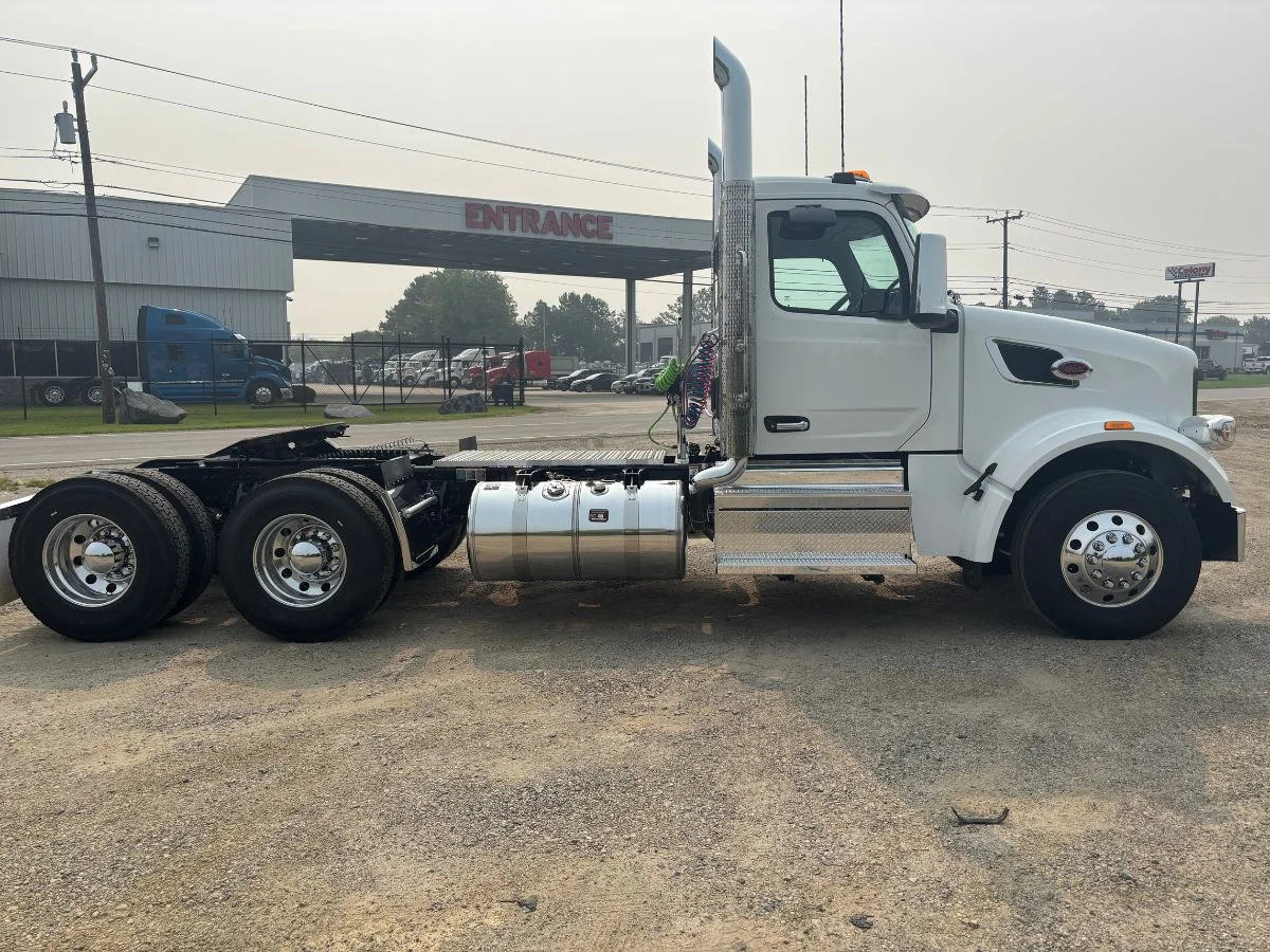2027 Peterbilt 567 in Hagerstown, MD — photo 3