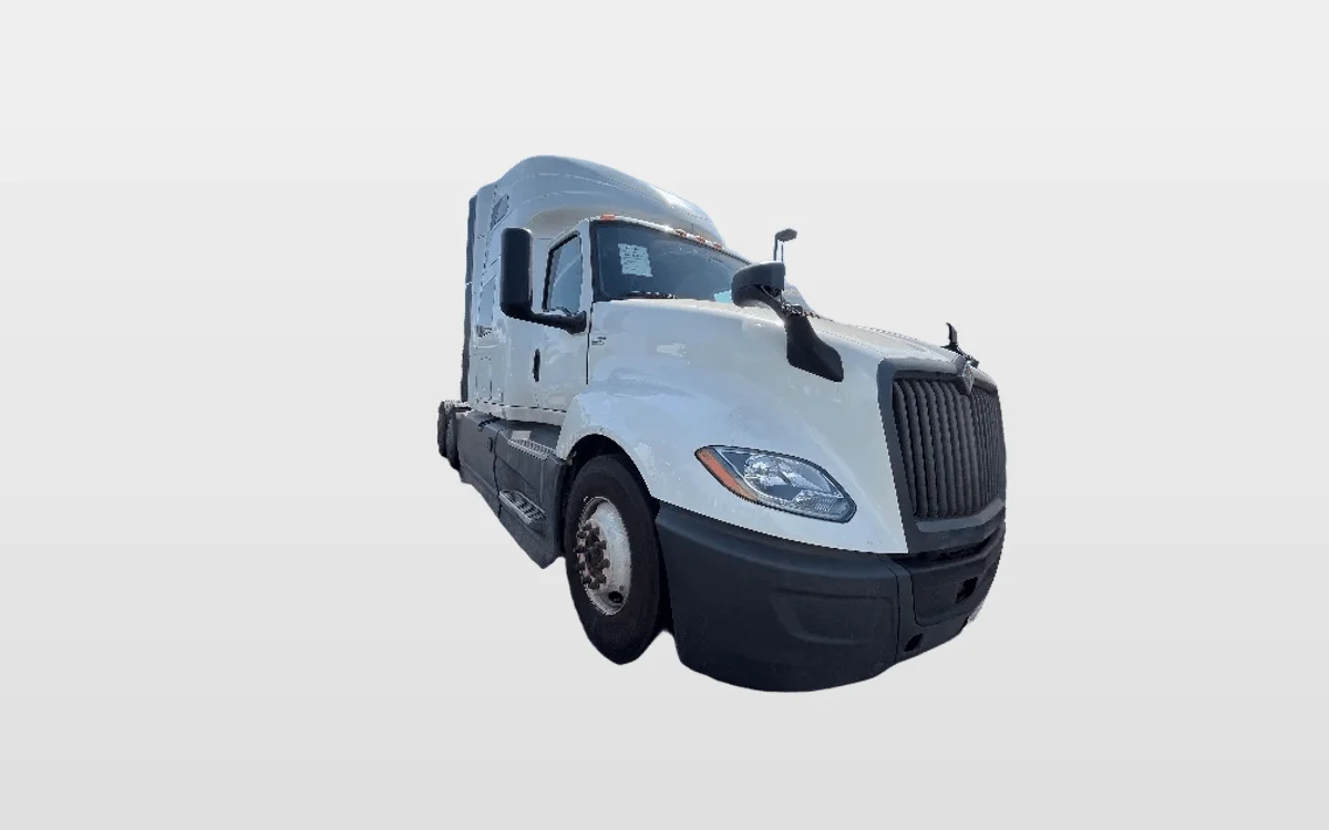 2023 International LT - image 1