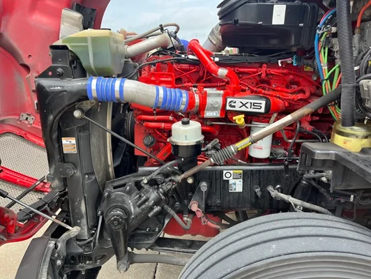 2022 Kenworth T680 in Cedar Rapids, IA — photo 6