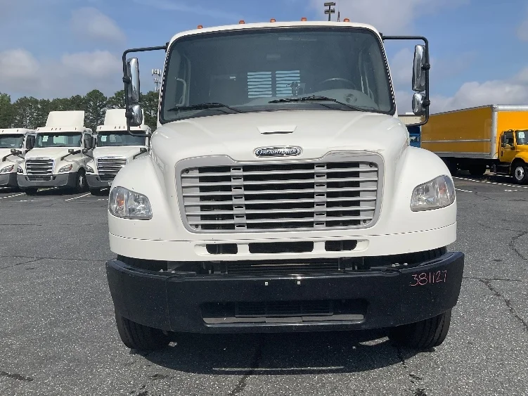 2021 Freightliner eM2 in Concord, NC — photo 2