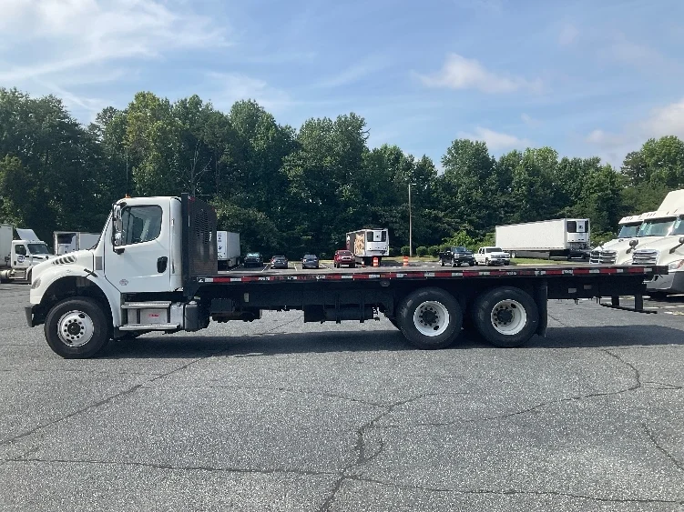 2021 Freightliner eM2 in Concord, NC — photo 4