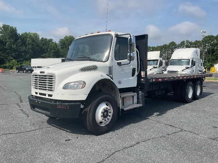 2021 Freightliner eM2 in Concord, NC — photo 3