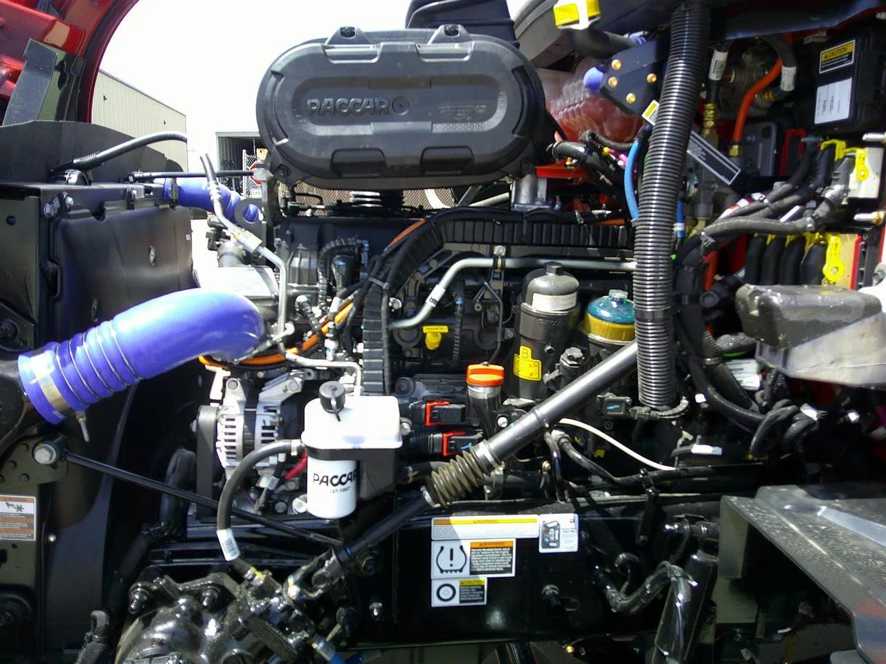 2027 Peterbilt 579 in Fargo, ND — photo 10