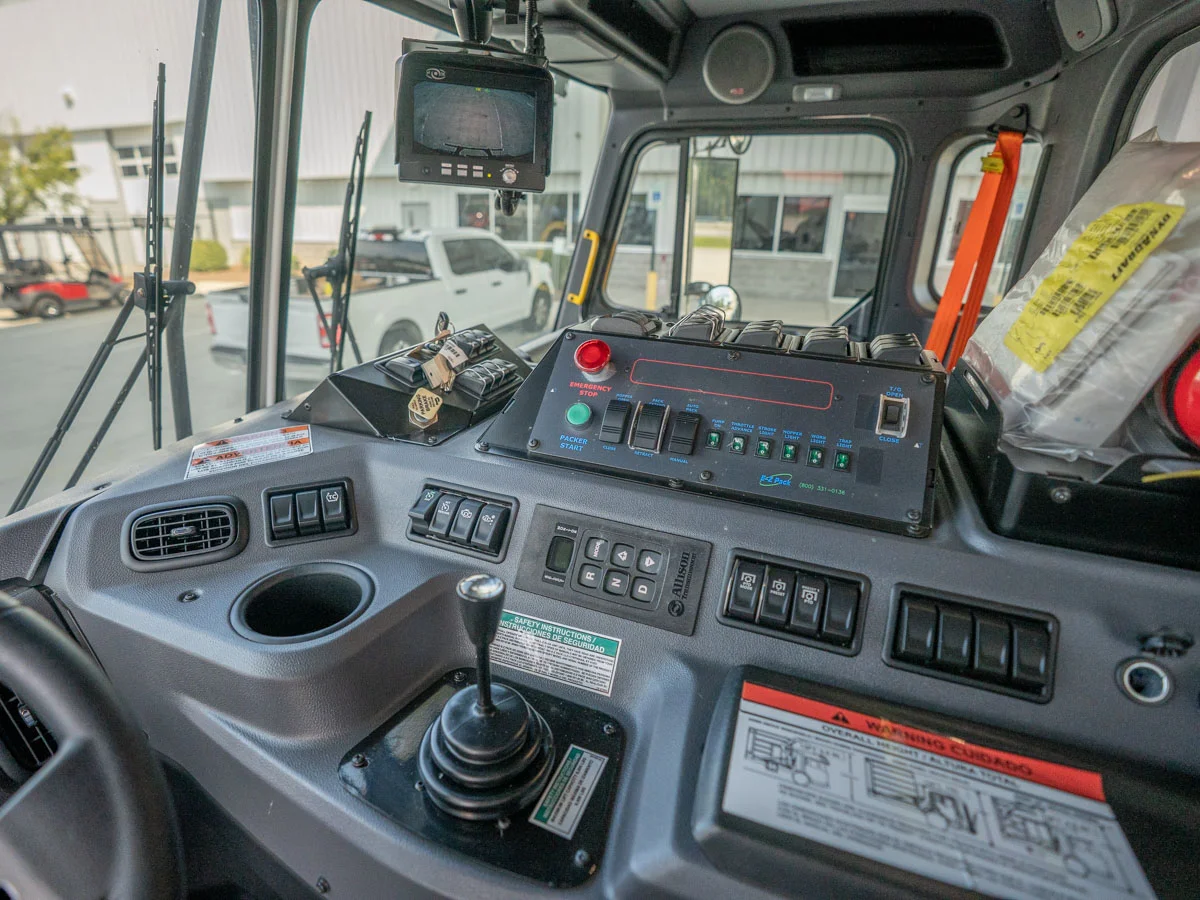 2025 Peterbilt 520 in West Columbia, SC — photo 16