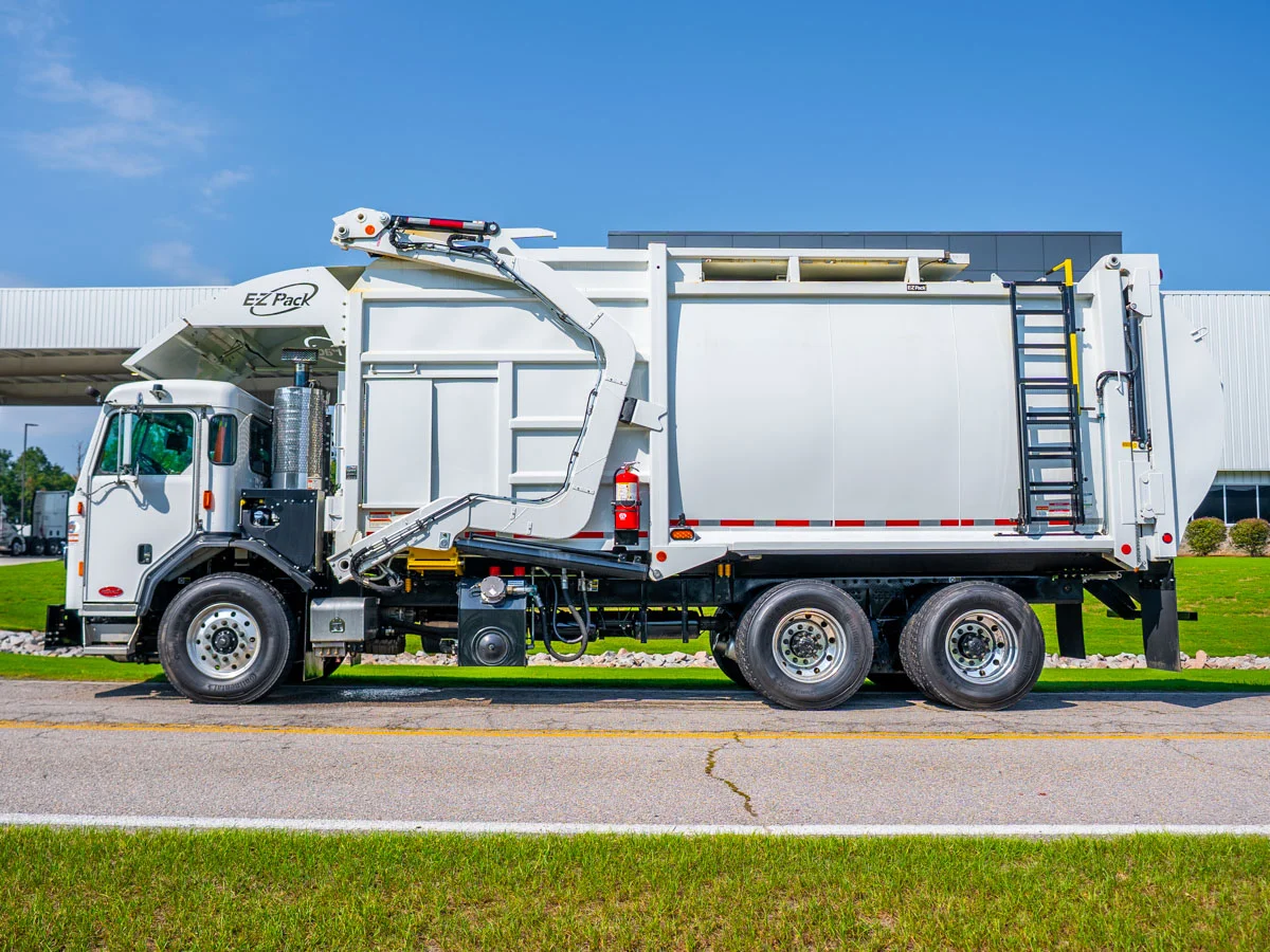 2025 Peterbilt 520 in West Columbia, SC — photo 3