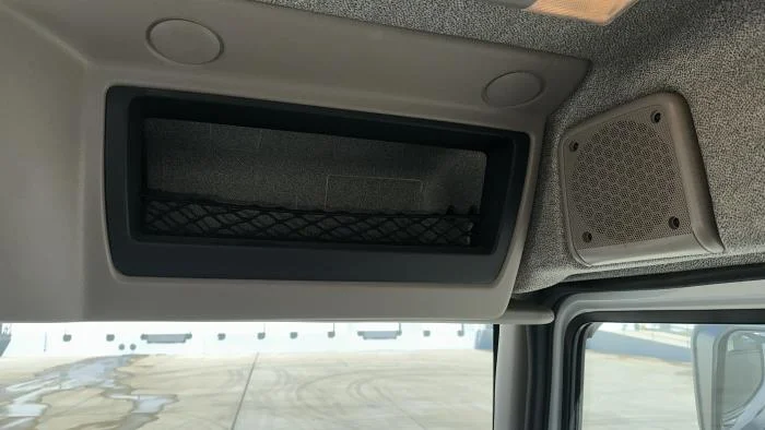 2025 Peterbilt 220EV - image 22