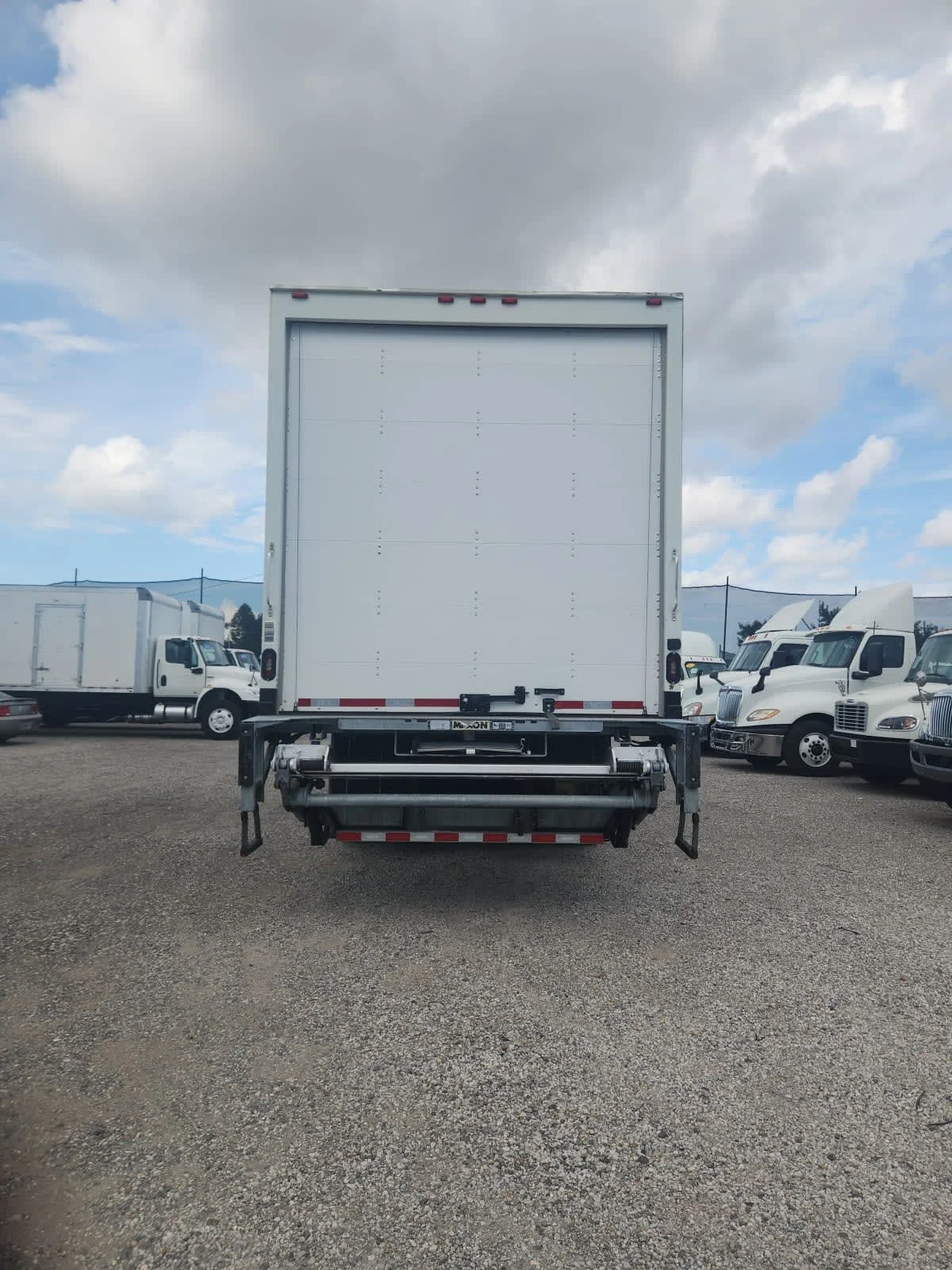 2018 Freightliner M2 106 in St. Rose, LA — photo 5