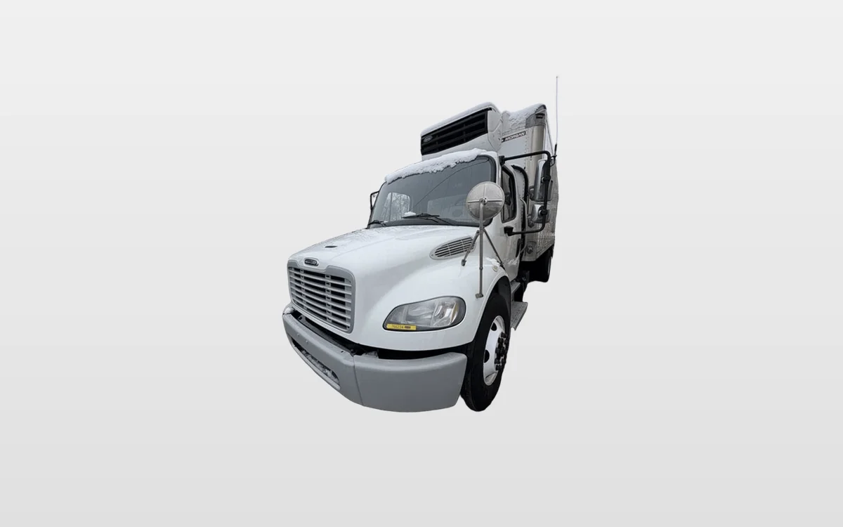 2018 Freightliner M2 106 - image 1