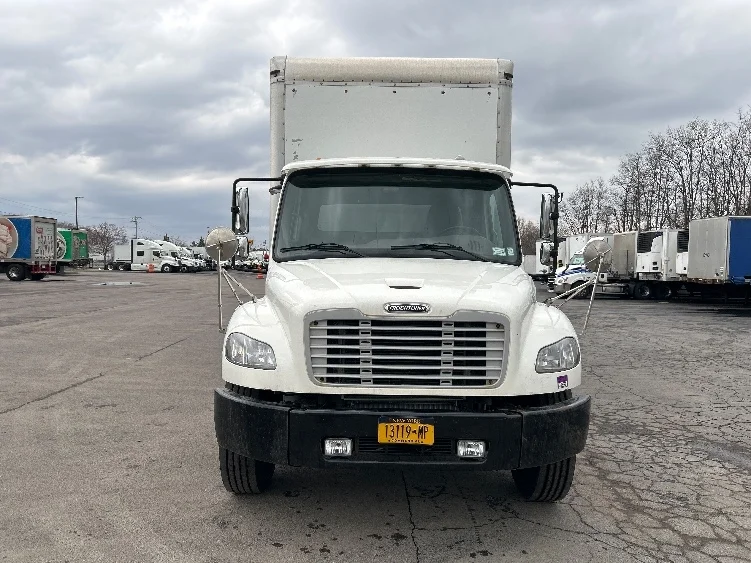 2021 Freightliner M2 106 in Liverpool, NY — photo 2