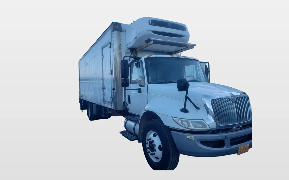 2015 International 4300 - image 1