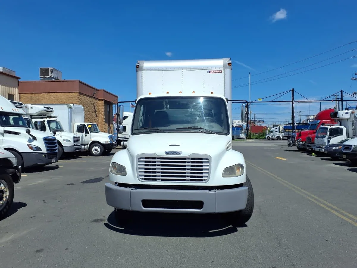 2019 Freightliner M2 106 in Newark, NJ — photo 2