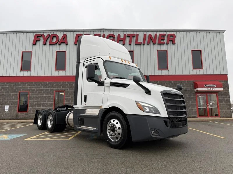 2026 Freightliner Cascadia in Pittsburgh, PA — photo 24