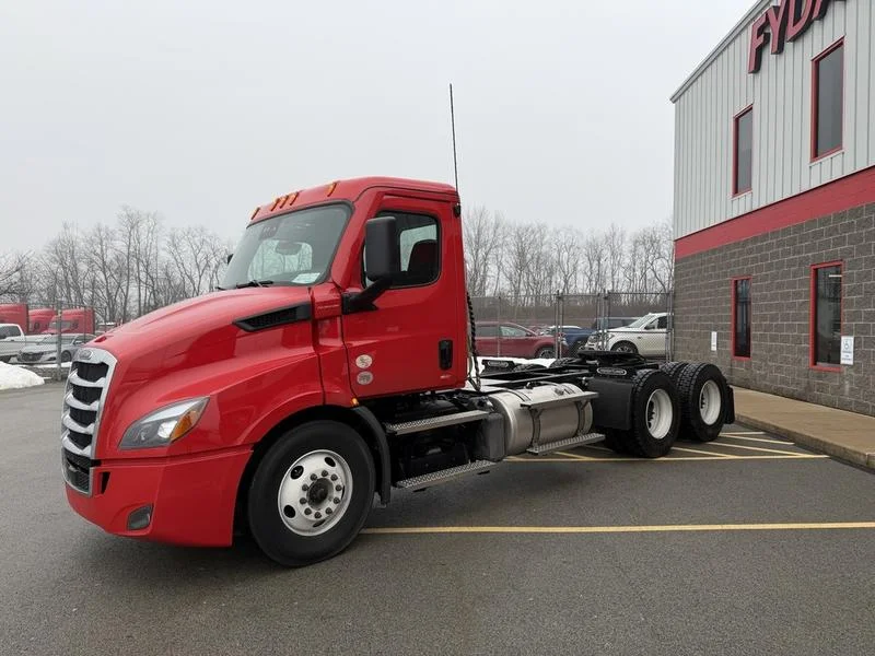 2026 Freightliner Cascadia in Pittsburgh, PA — photo 9