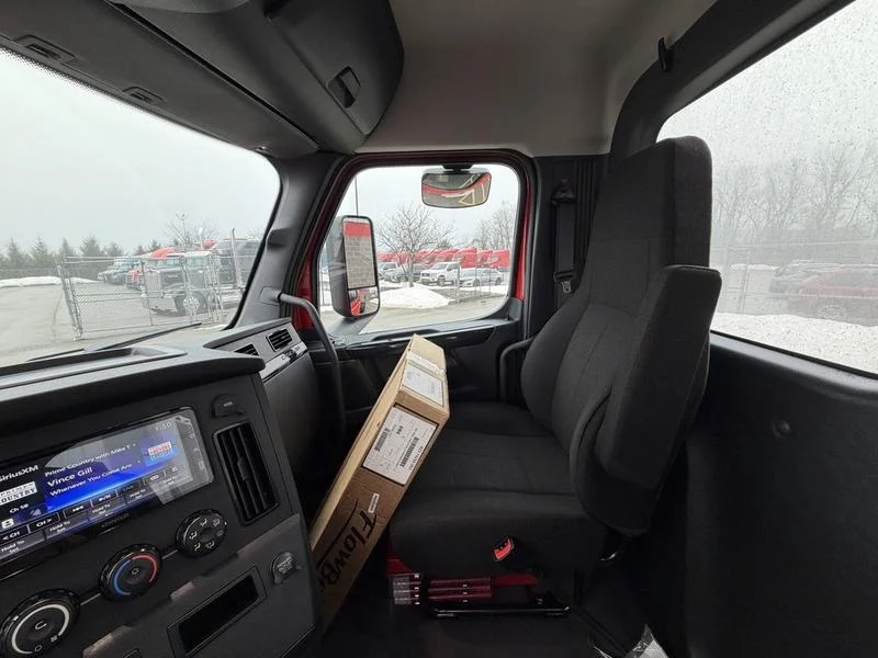 2026 Freightliner Cascadia in Pittsburgh, PA — photo 18