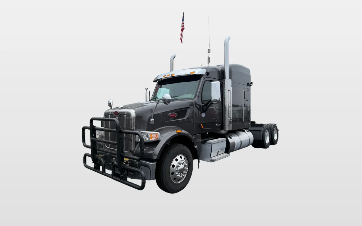 2022 PETERBILT 567 - image 1