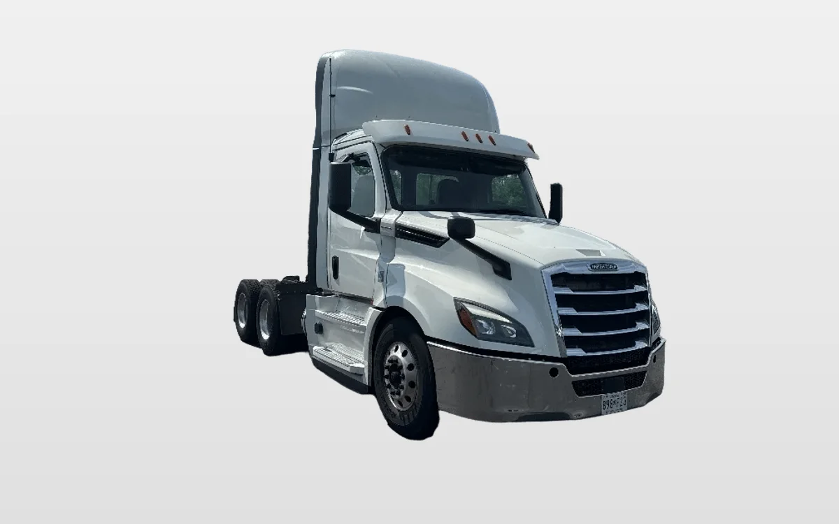 2019 Freightliner - image 1