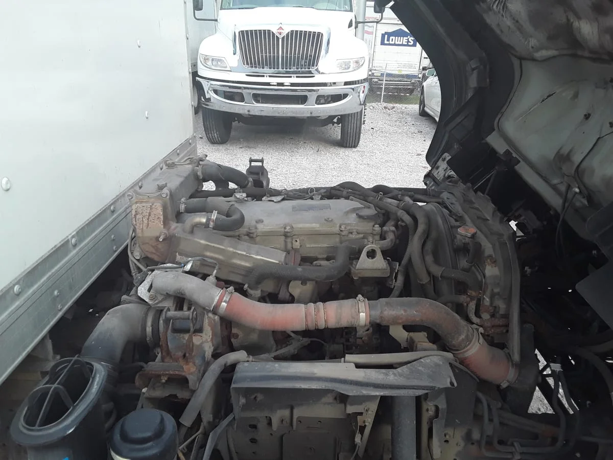 2019 Isuzu NPR - image 12