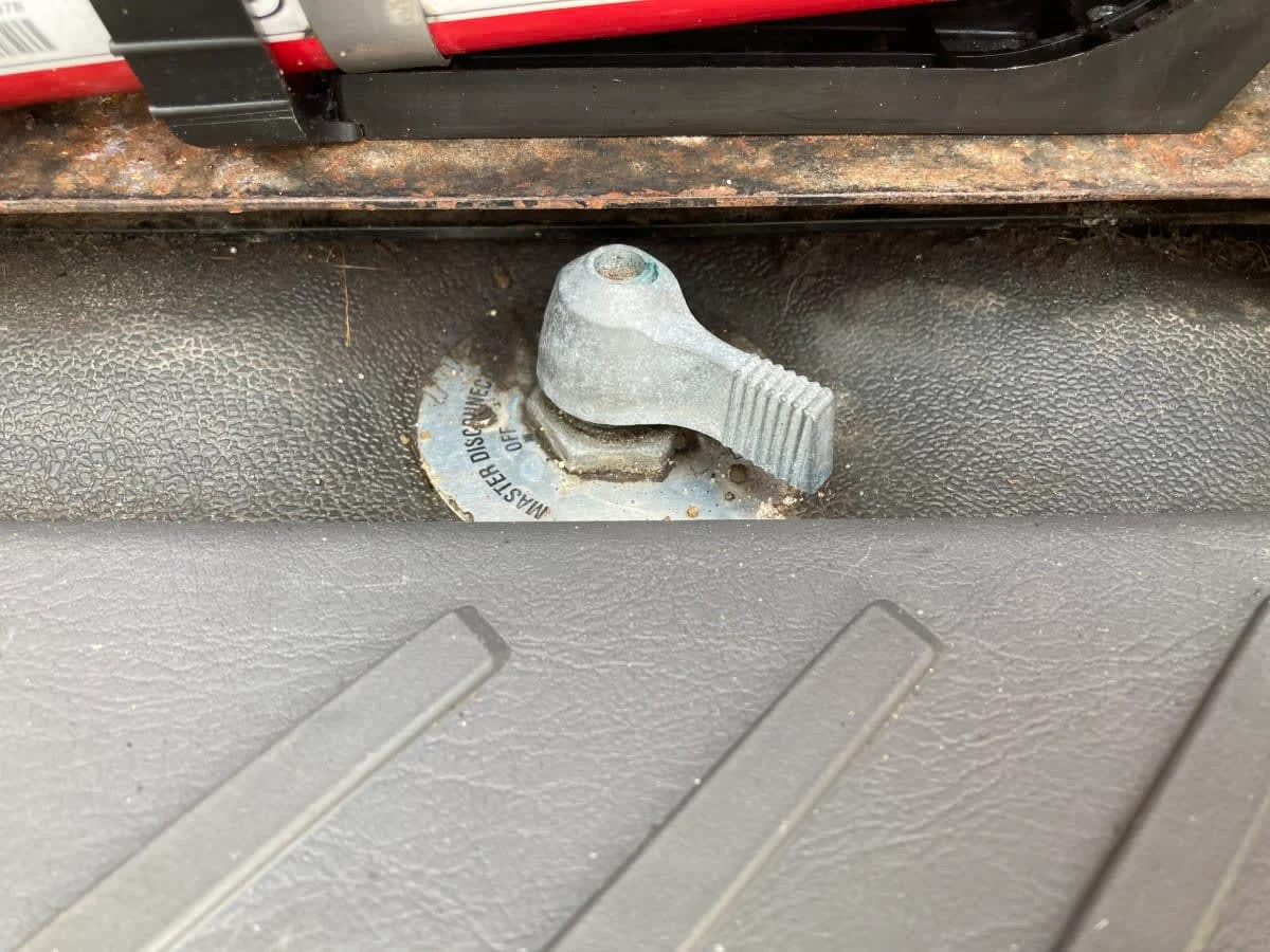 2019 International LT in Springfield, MA — photo 10