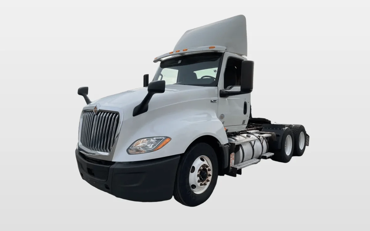 2019 International - image 1