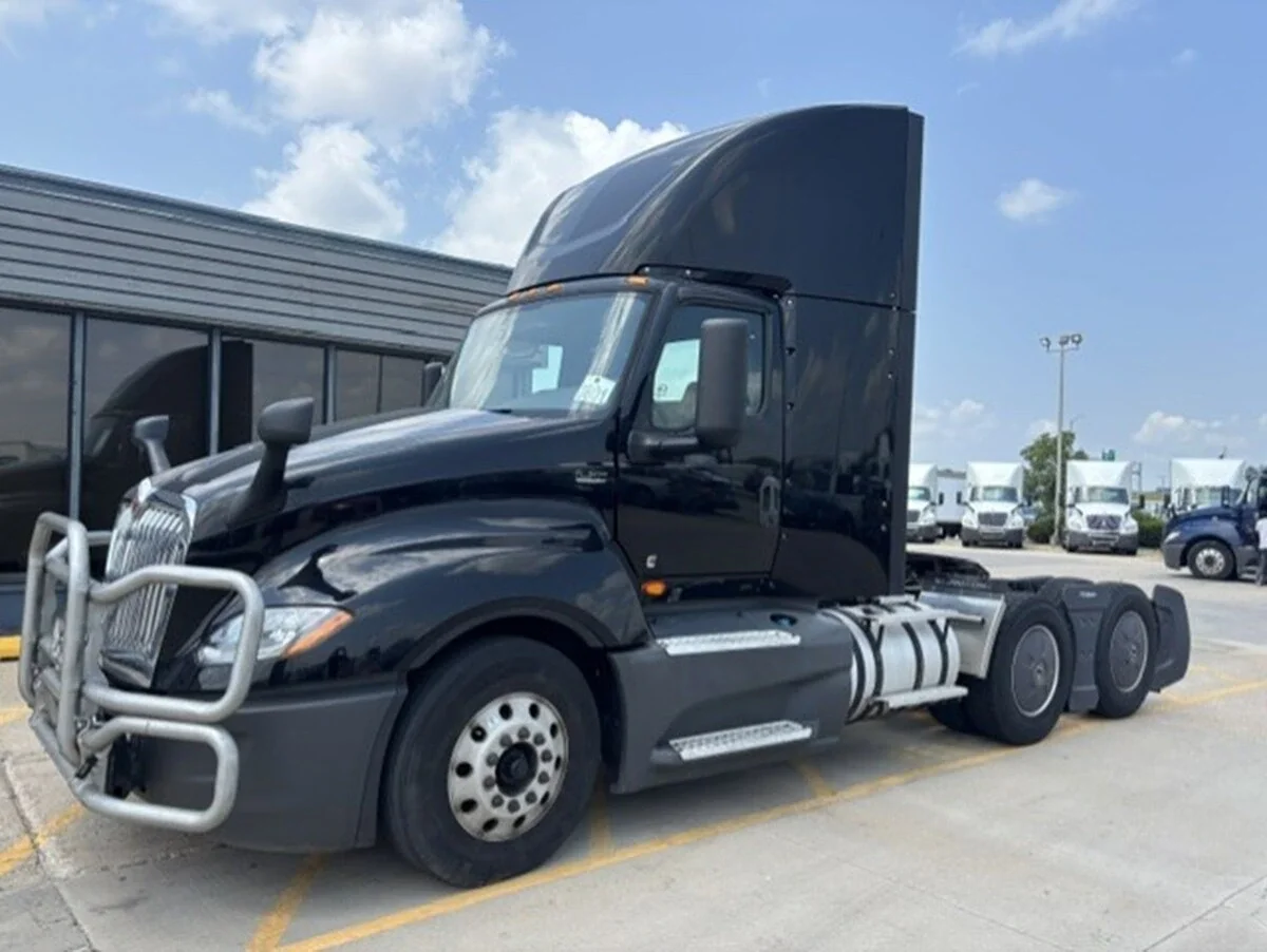 2022 International LT