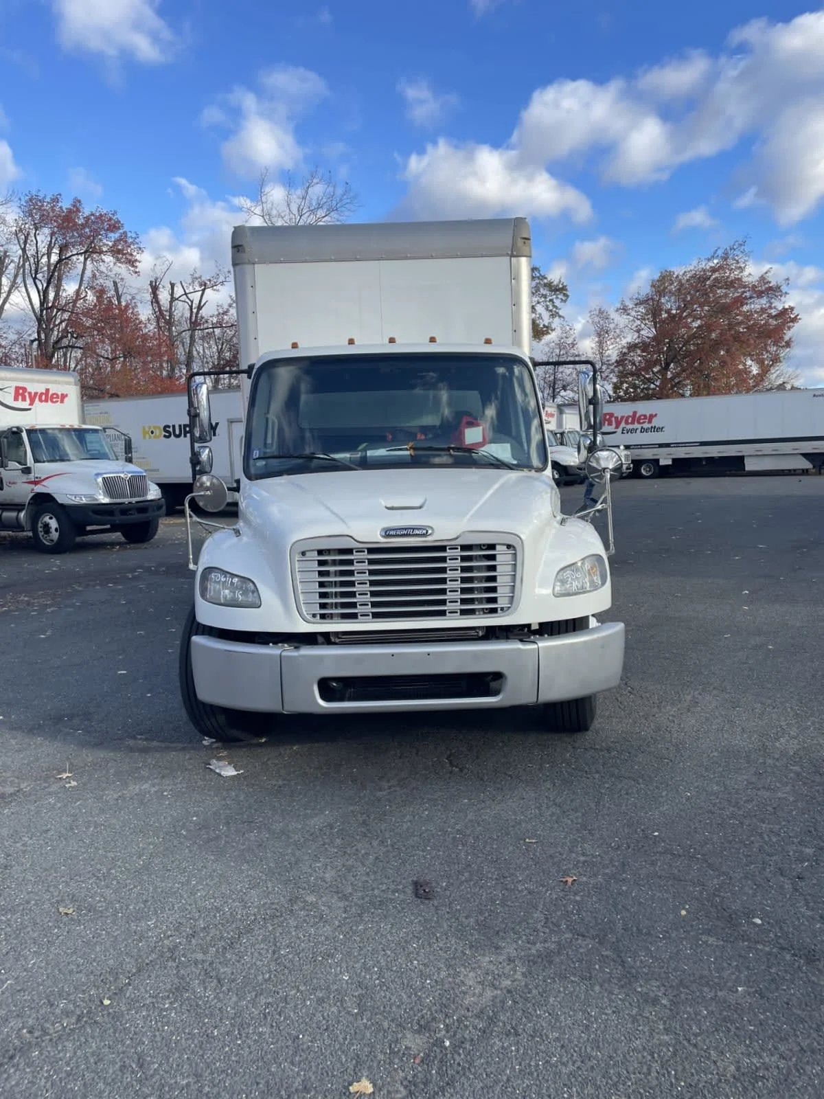 2013 Freightliner M2 106 - image 2