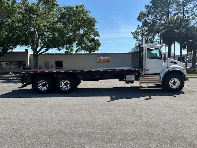 2027 Peterbilt 548 — photo 12