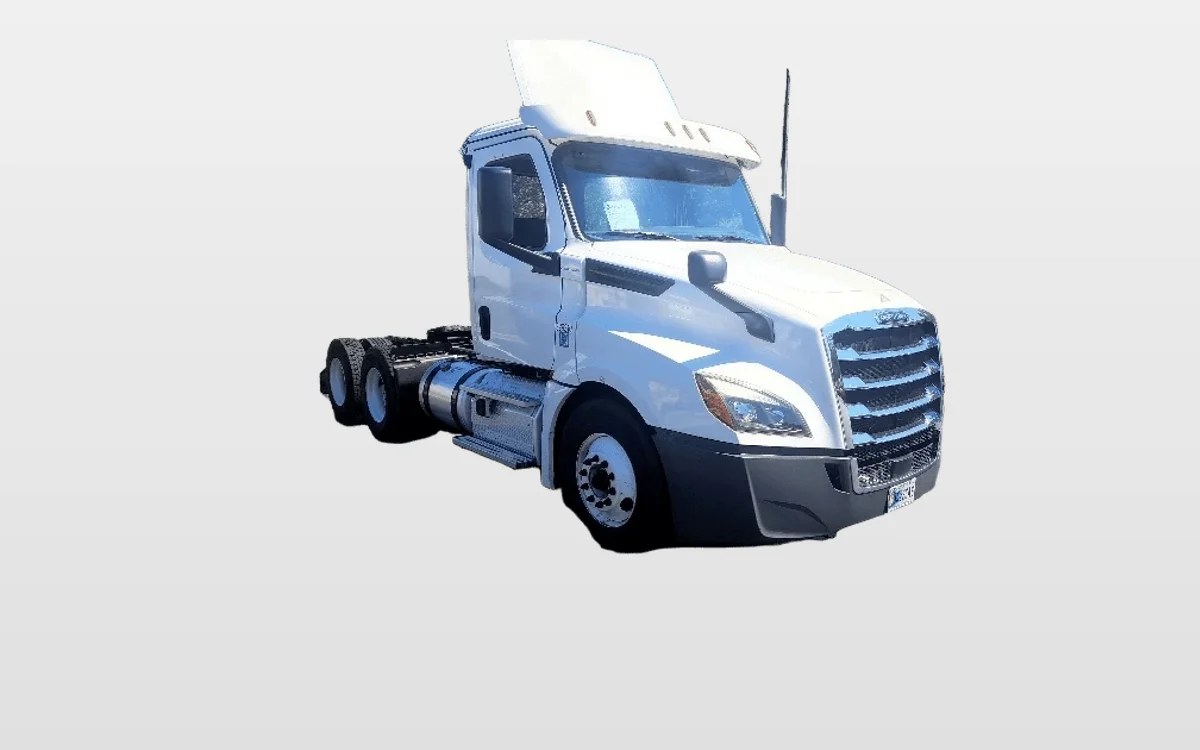 2019 Freightliner - image 1