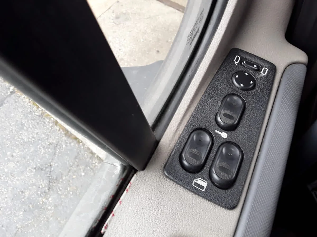 2020 Freightliner Cascadia - image 12