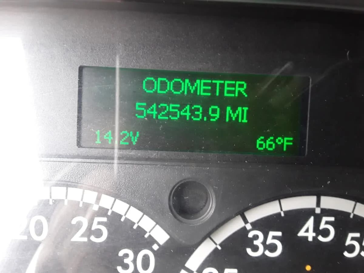 2020 Freightliner Cascadia - image 11