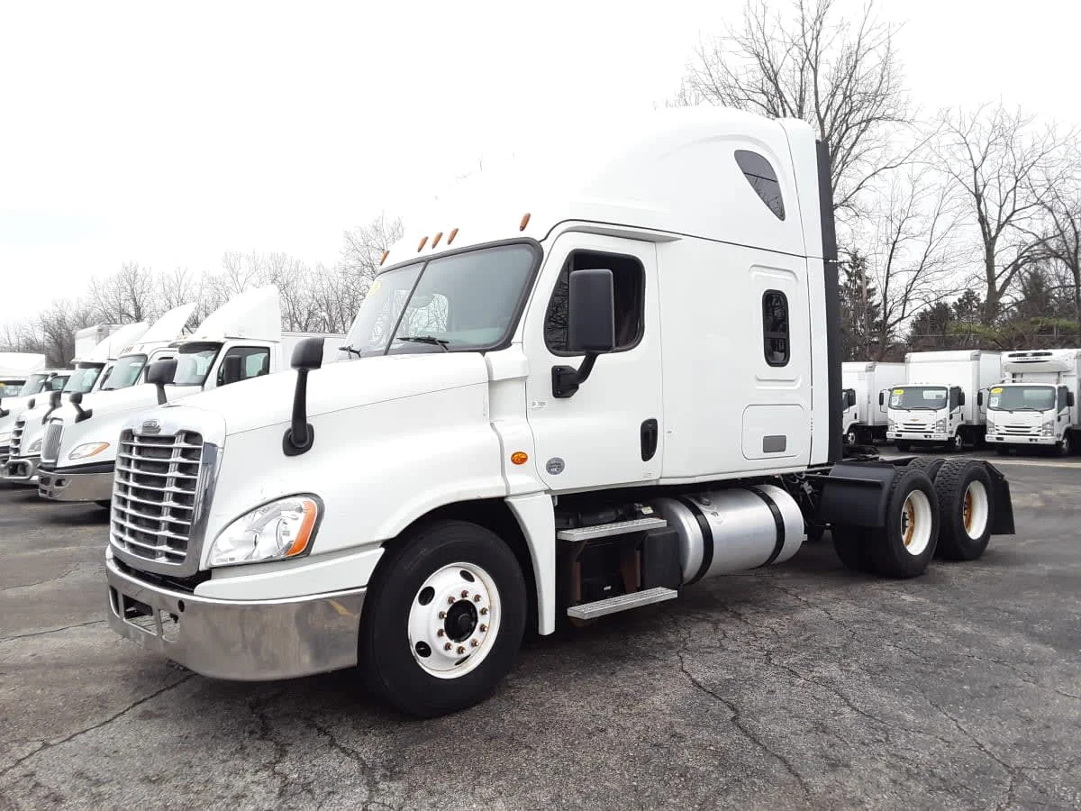 2020 Freightliner Cascadia in Hilliard, OH