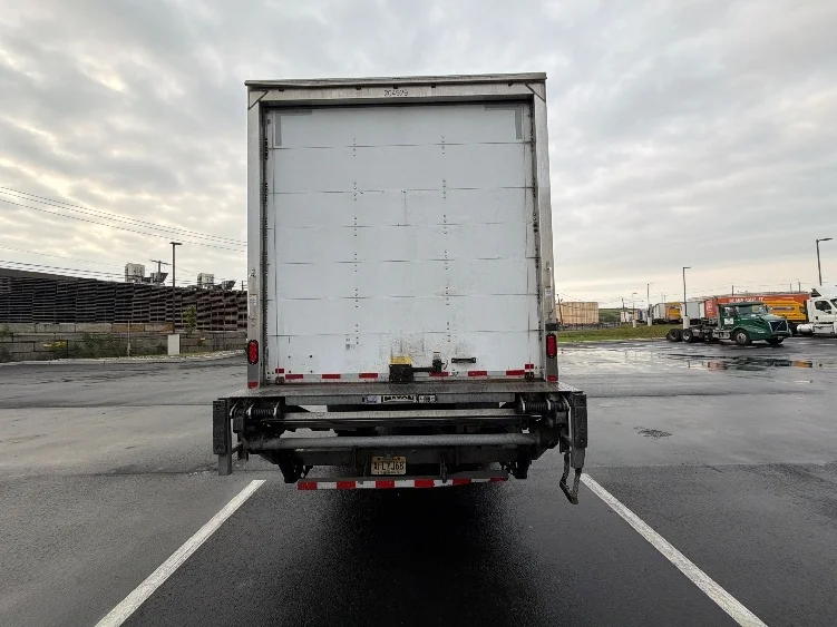 2018 Freightliner eM2 in Linden, NJ — photo 8