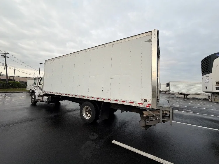 2018 Freightliner eM2 in Linden, NJ — photo 6