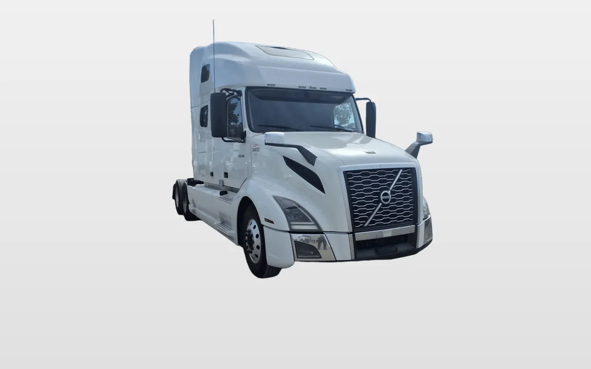 2020 Volvo - image 1