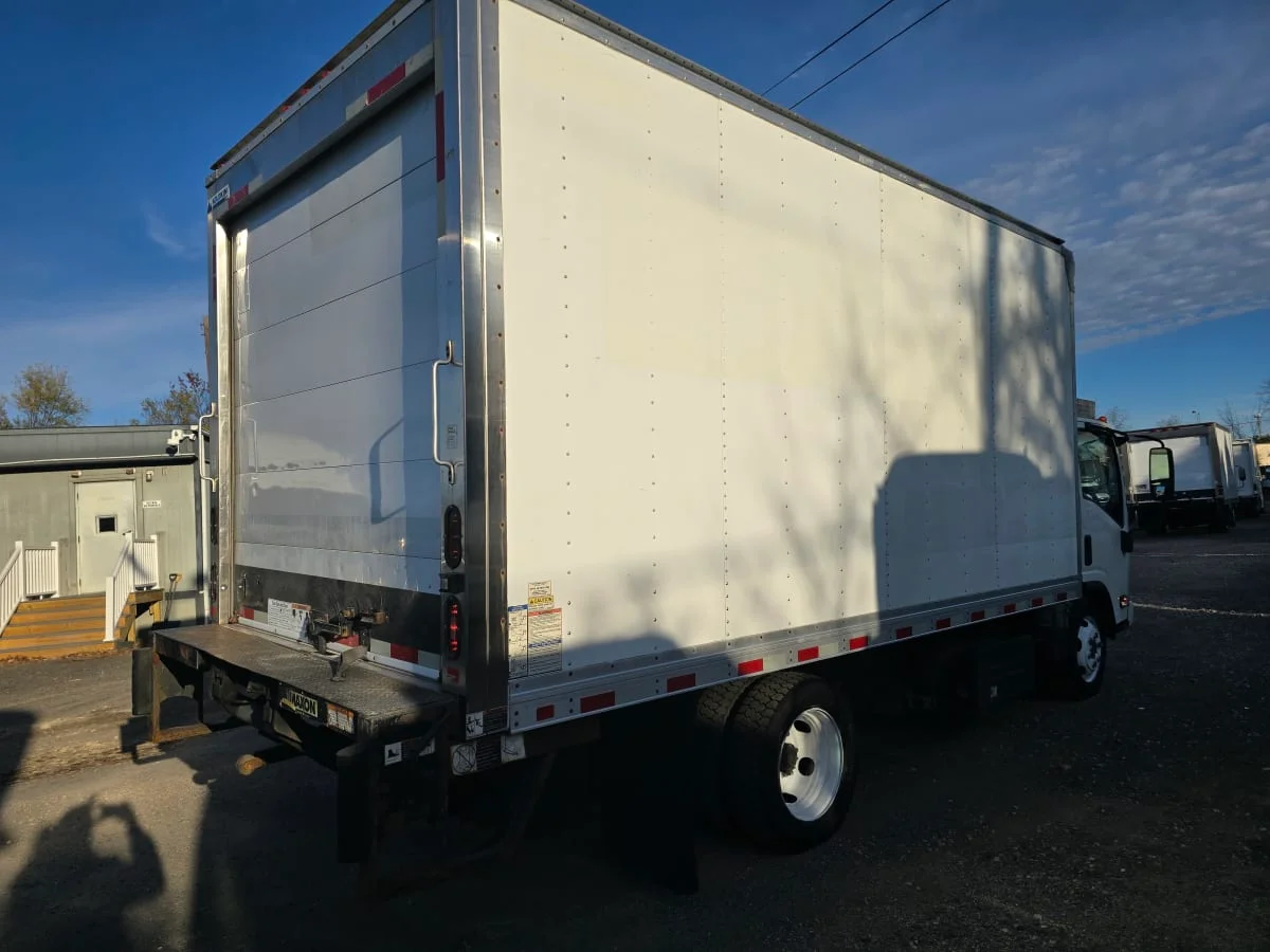 2017 Isuzu NPR - image 4