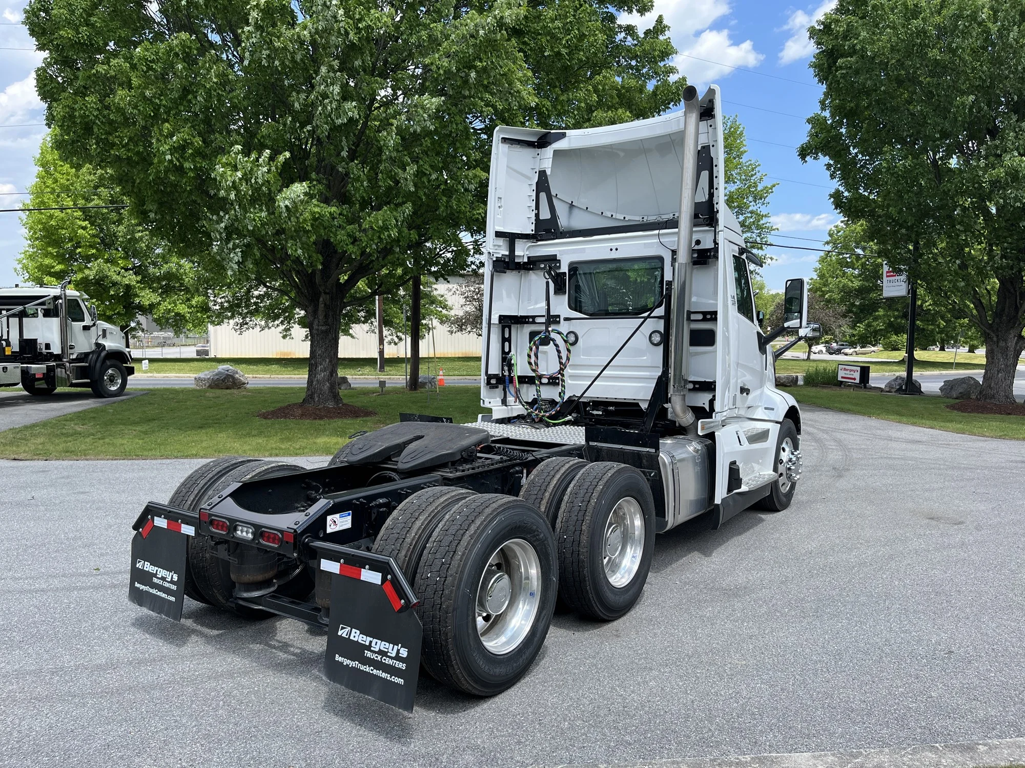 2025 Volvo in Carlisle, PA — photo 5