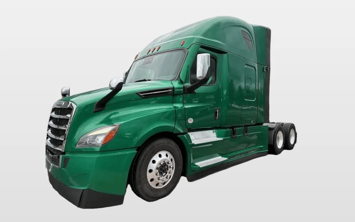 2022 Freightliner Cascadia in Pacific, WA
